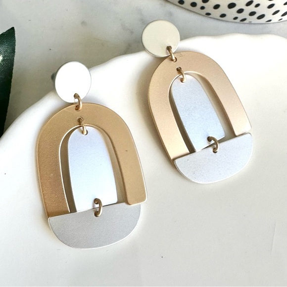 2/$30🌵 Silver & Gold Tone Metal Arch Half Circle Earrings Tier Dangle Boho NEW - Picture 9 of 12